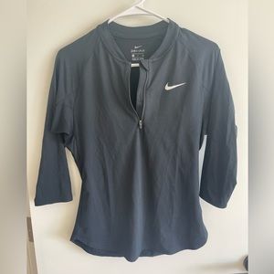 Nike 3/4 Sleeve Zip-Up shirt